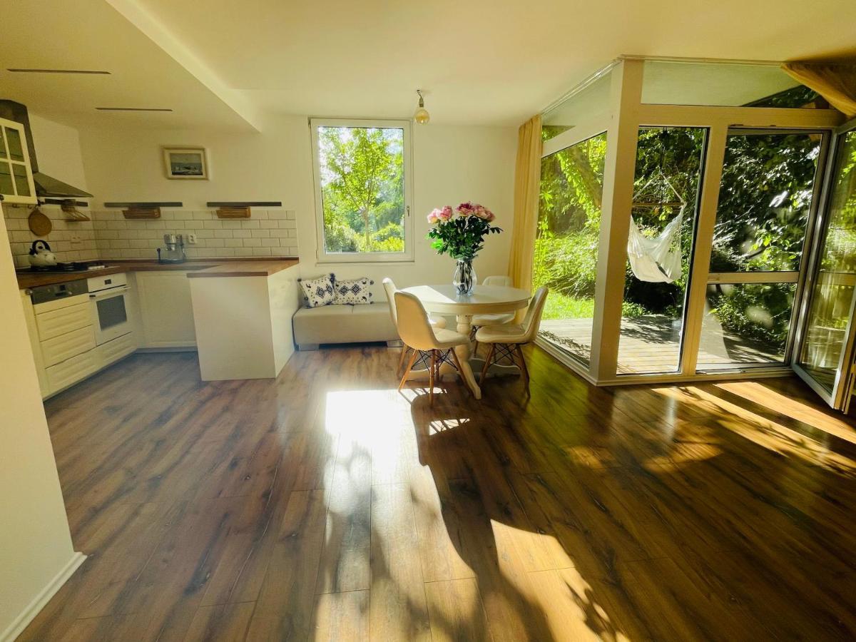 70M2 Romantic Living In The Old Town With Garden Bratislava Exterior foto