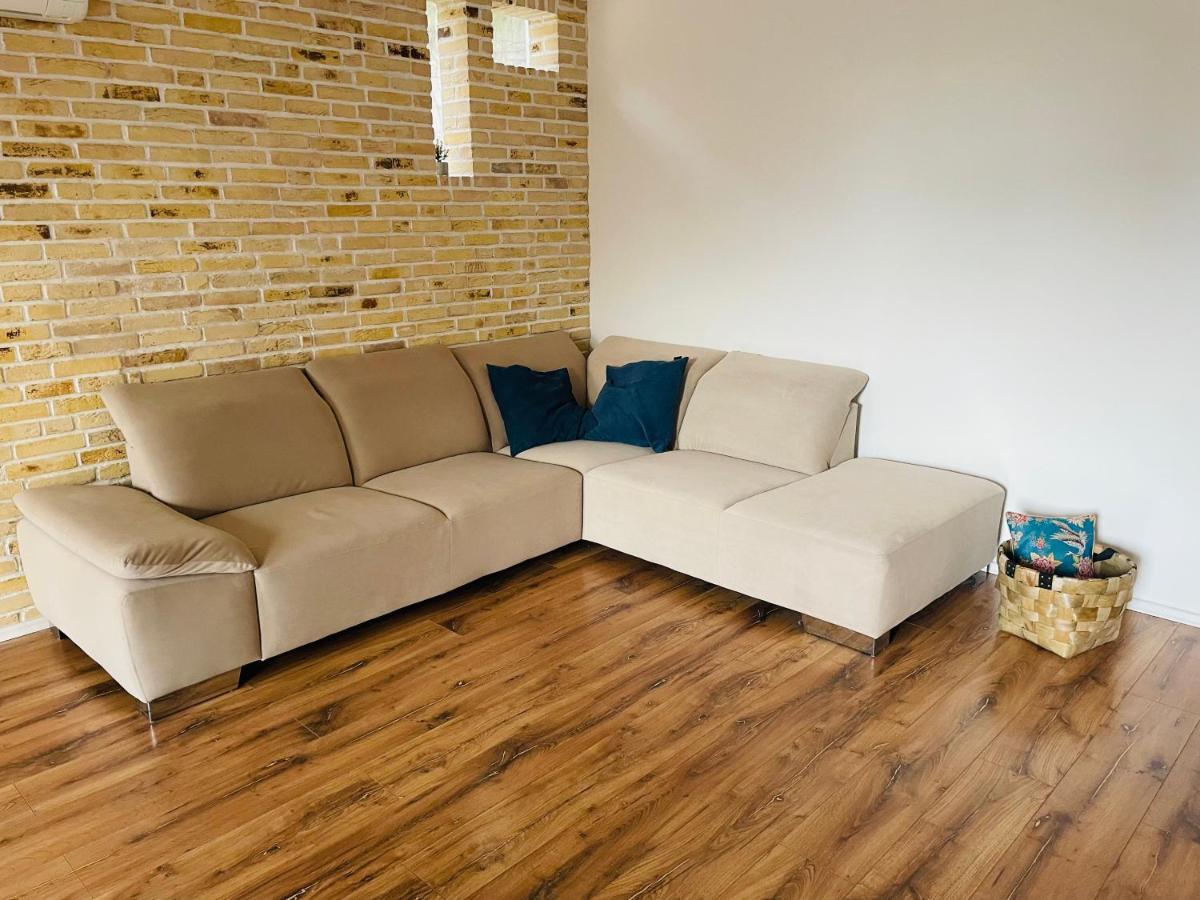 70M2 Romantic Living In The Old Town With Garden Bratislava Exterior foto