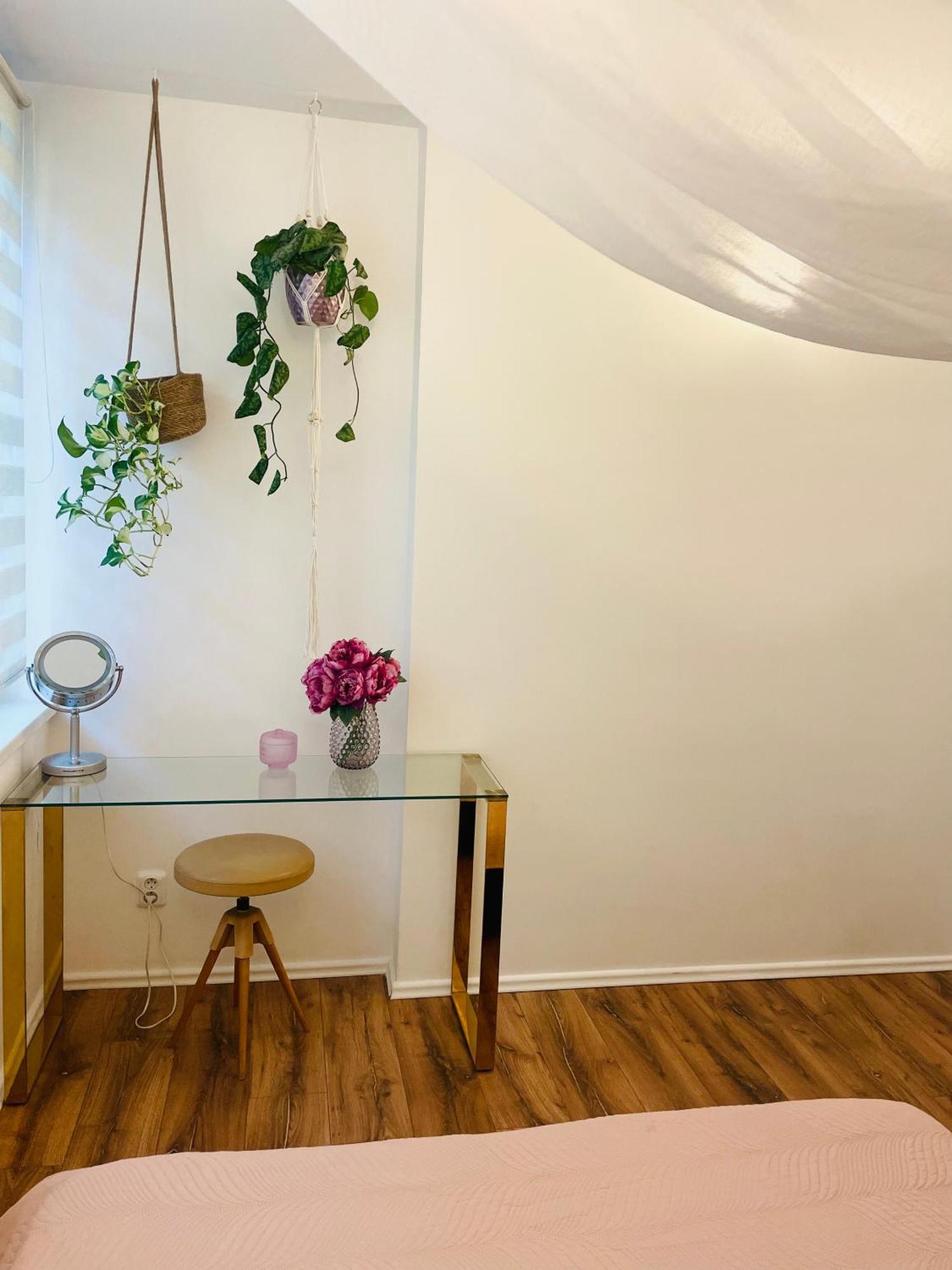 70M2 Romantic Living In The Old Town With Garden Bratislava Exterior foto